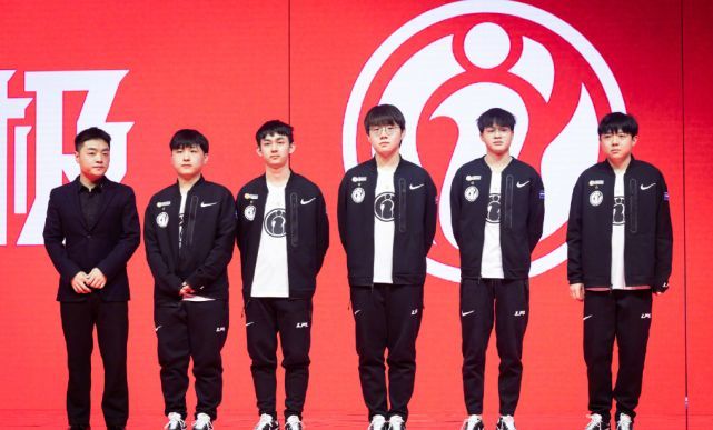 名利喧嚣的 名利喧嚣的