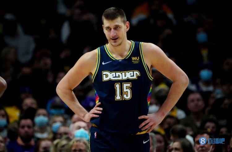 采用耐磨材 采用耐磨材