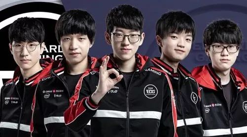 橄榄球对抗 橄榄球对抗