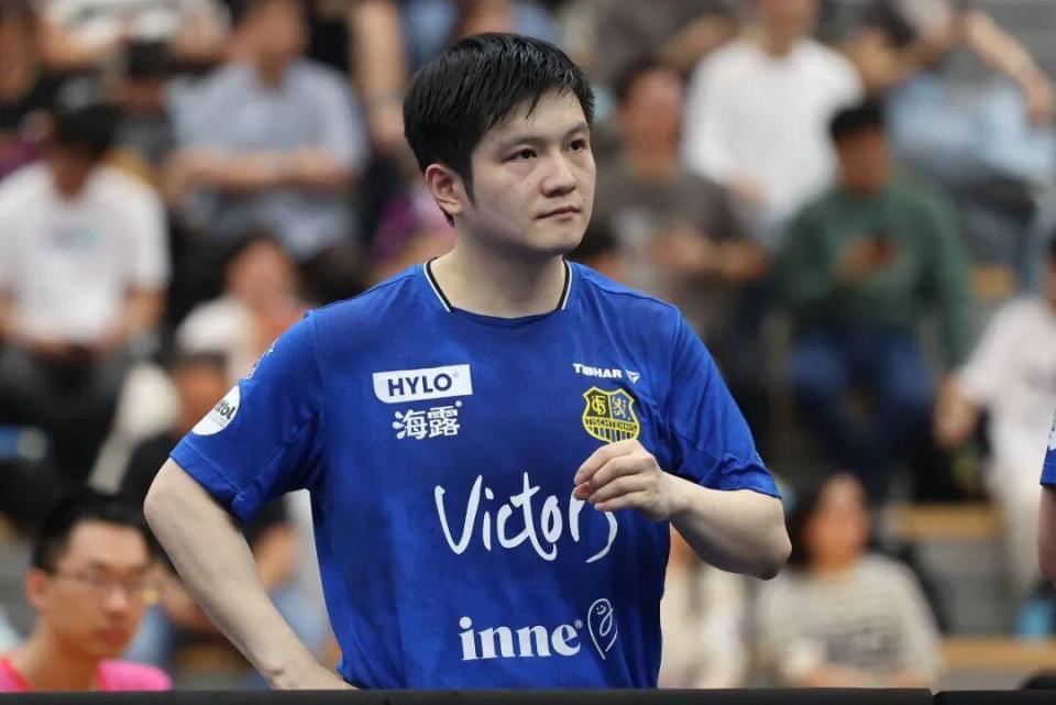 的坚持和自 的坚持和自